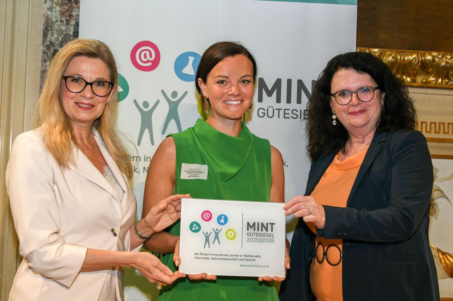 MINT-Gütesiegel für Don Bosco Kindergarten Vöcklabruck / Praxiskindergarten Vöcklabruck